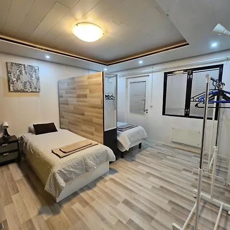 House For 4 Person Near Meyer * טורקו